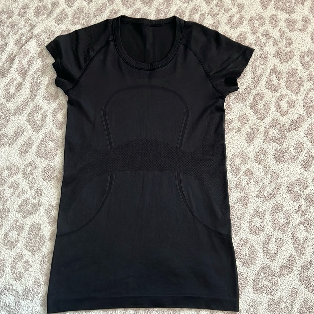 Lululemon Swiftly Tech short sleeve shirt